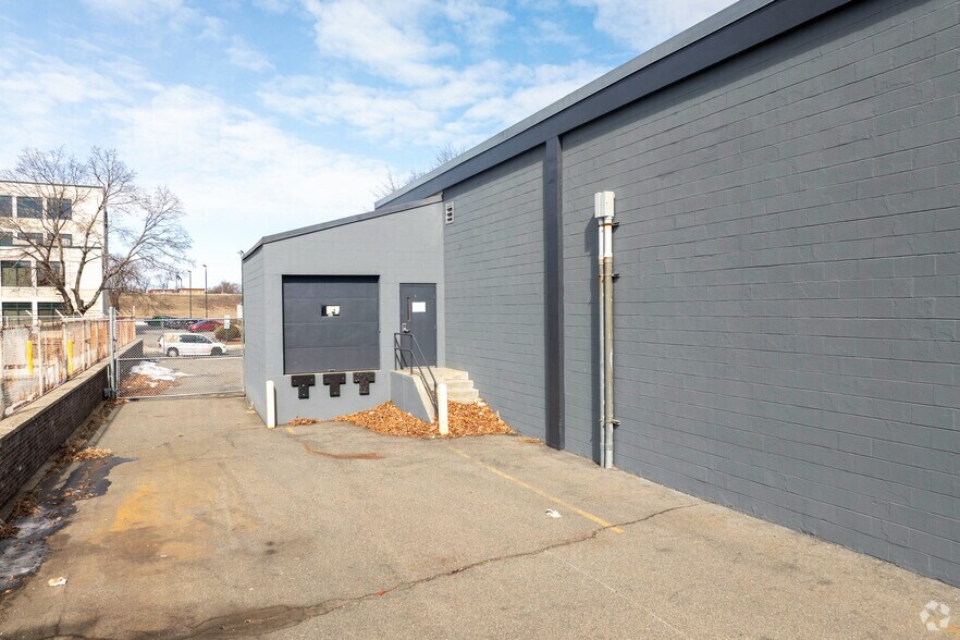 612-616 Dwight St, Springfield, MA à louer - Photo de l’immeuble – Image 3 sur 19