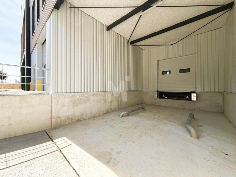 Rue De La Croix Brisée, Wissous à louer - Photo de l’immeuble – Image 3 sur 10