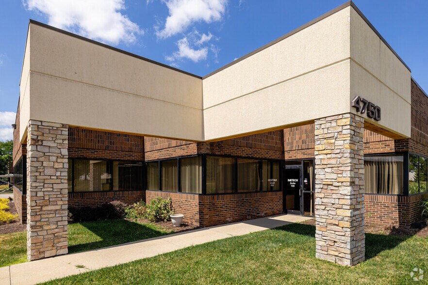 4750 Venture Dr, Ann Arbor, MI à louer - Photo de l’immeuble – Image 2 sur 24