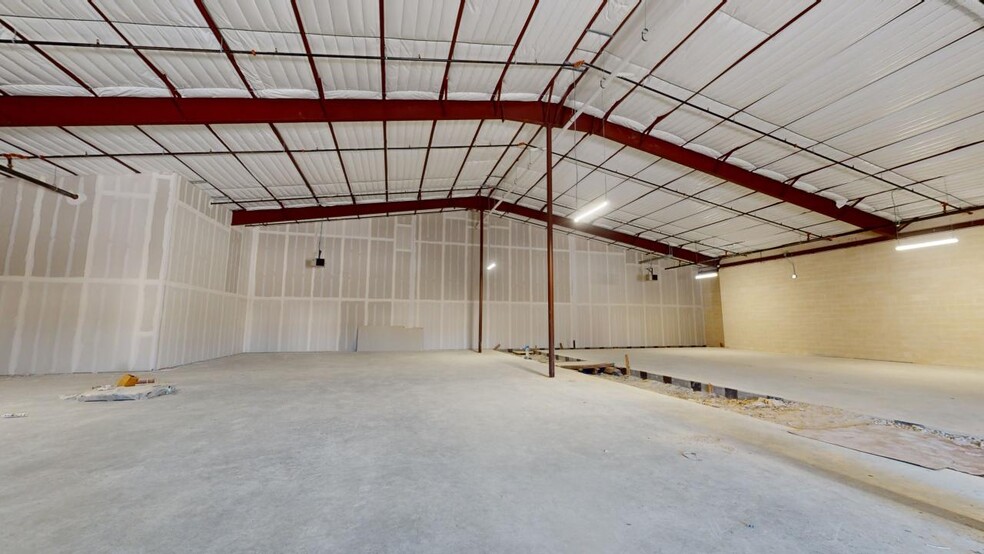 1900 Hur Industrial Blvd, Cedar Park, TX à louer - Photo de l’immeuble – Image 2 sur 8