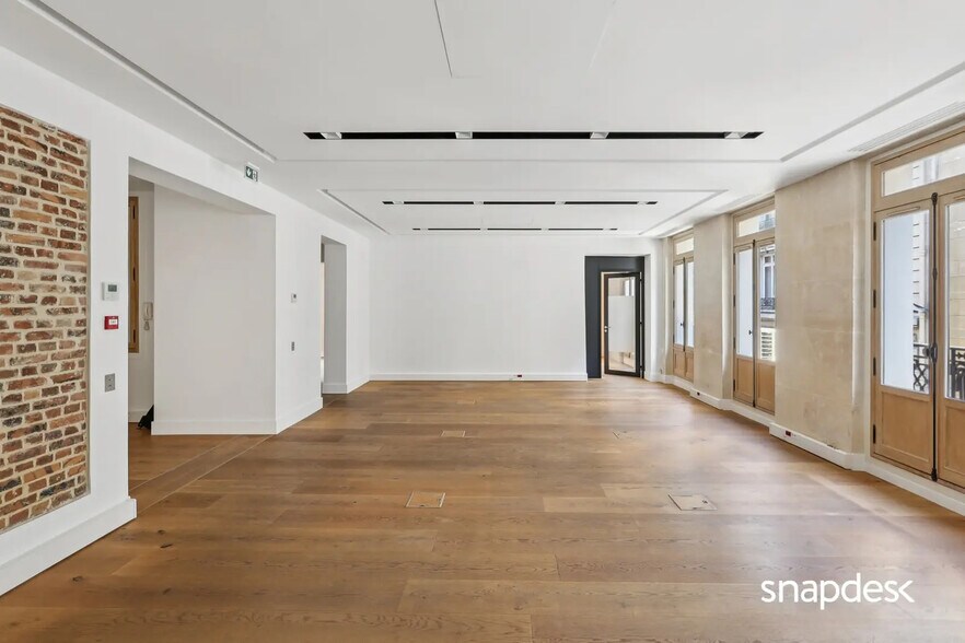 17 Rue Bergère, Paris à louer - Photo de l’immeuble – Image 2 sur 26