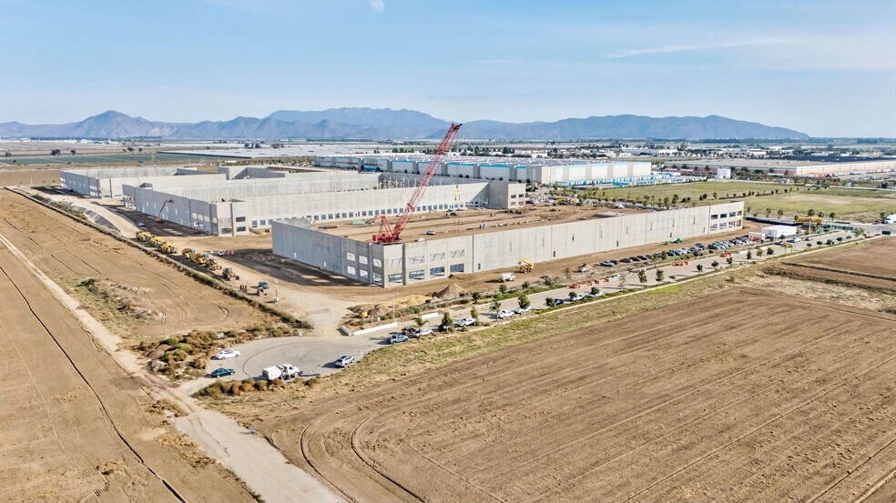 101 Logistics Ctr, Oxnard, CA à louer - Photo de la construction – Image 2 sur 13