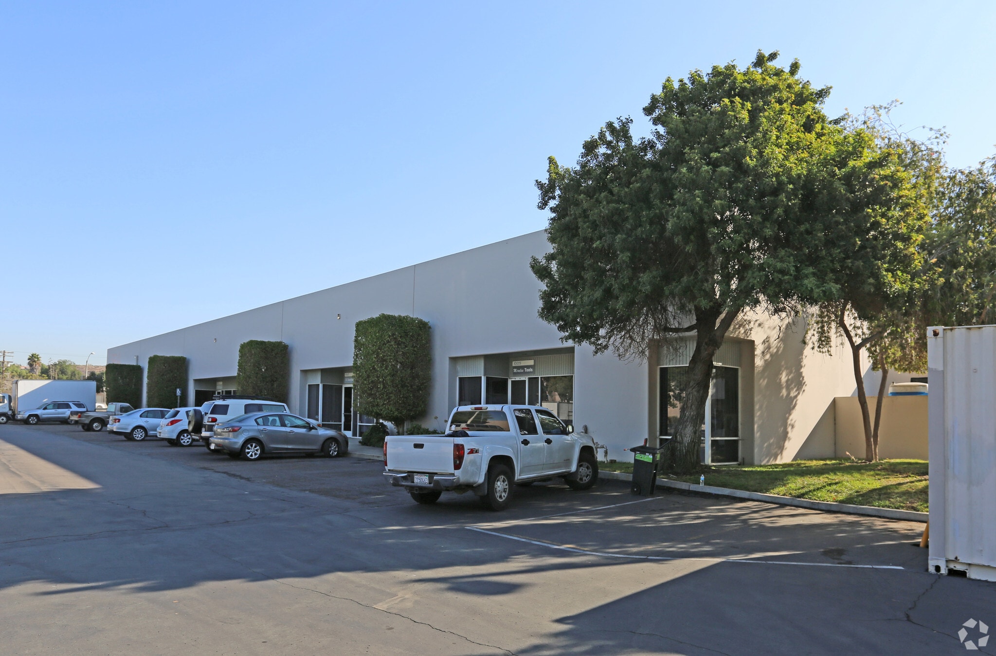 494 W Calle Primera, San Diego, CA à louer Photo principale– Image 1 sur 12