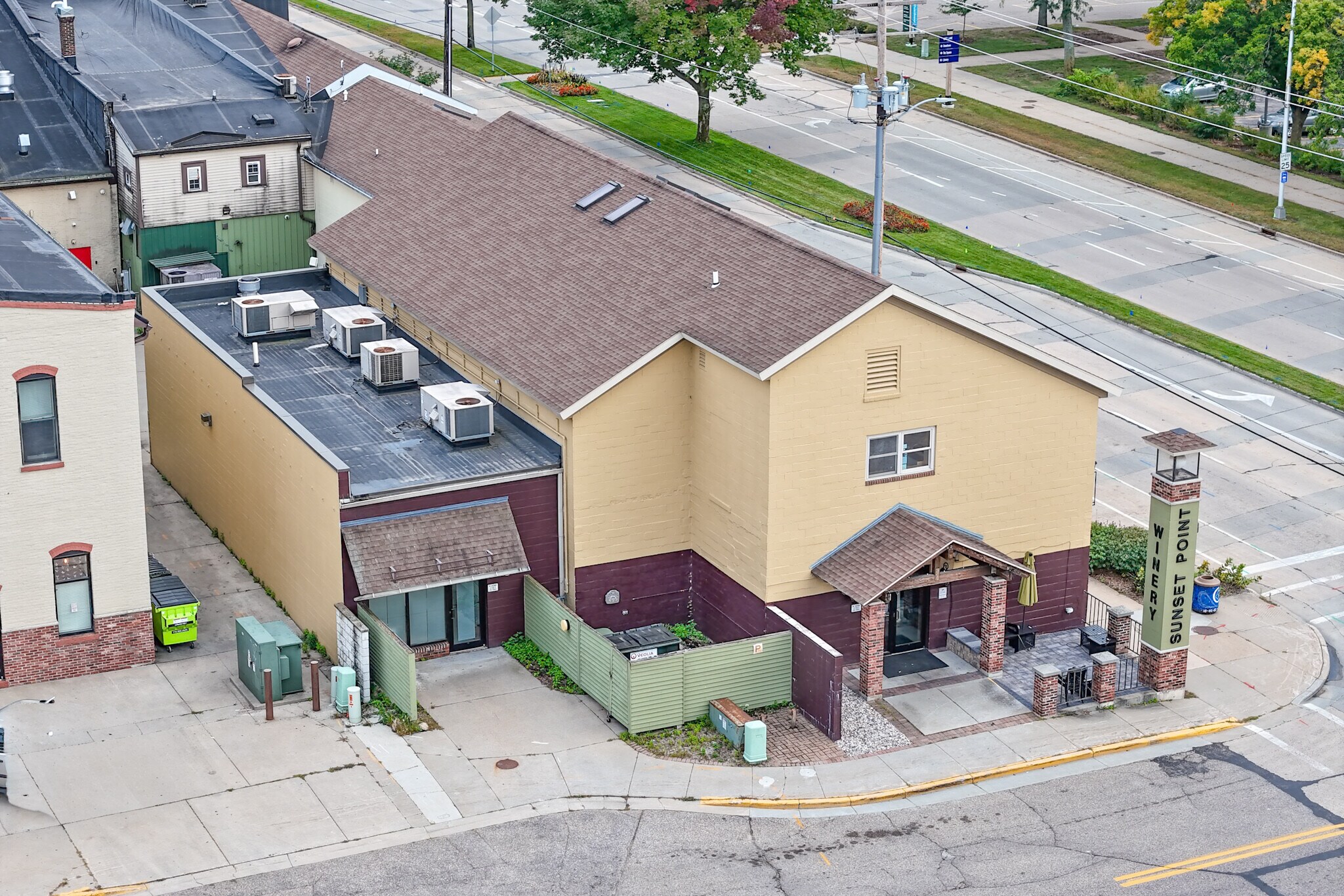 1201 Water St, Stevens Point, WI à vendre Photo principale– Image 1 sur 48