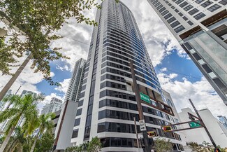 Plus de détails pour 225-233 N Miami Ave, Miami, FL - Local commercial à louer