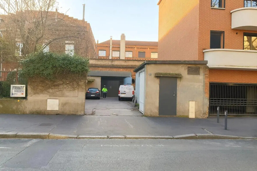 Industriel/Logistique dans Toulouse à louer - Photo de l’immeuble – Image 2 sur 6