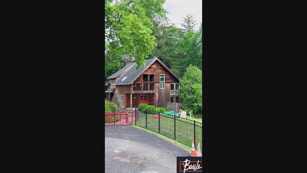 188 W Ridge Pike, Royersford, PA à vendre - Vidéo sur l’annonce professionnelle – Image 2 sur 29
