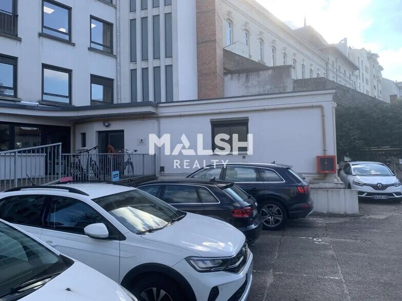 Bureau dans Lyon à vendre - Photo de l’immeuble – Image 2 sur 12