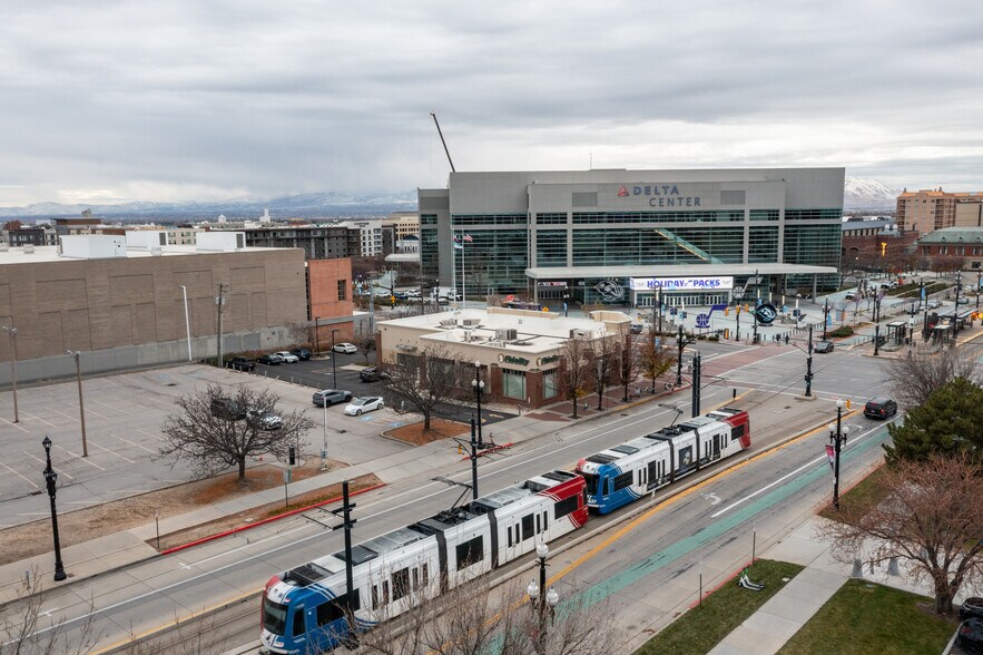 279 W South Temple, Salt Lake City, UT à louer - Photo de l’immeuble – Image 3 sur 3