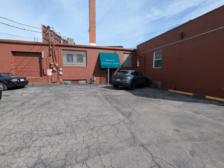 3936 Broadway Rd, Kansas City, MO à vendre - Photo de l’immeuble – Image 3 sur 8