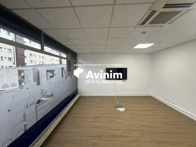 Plus de détails pour Bureau à louer