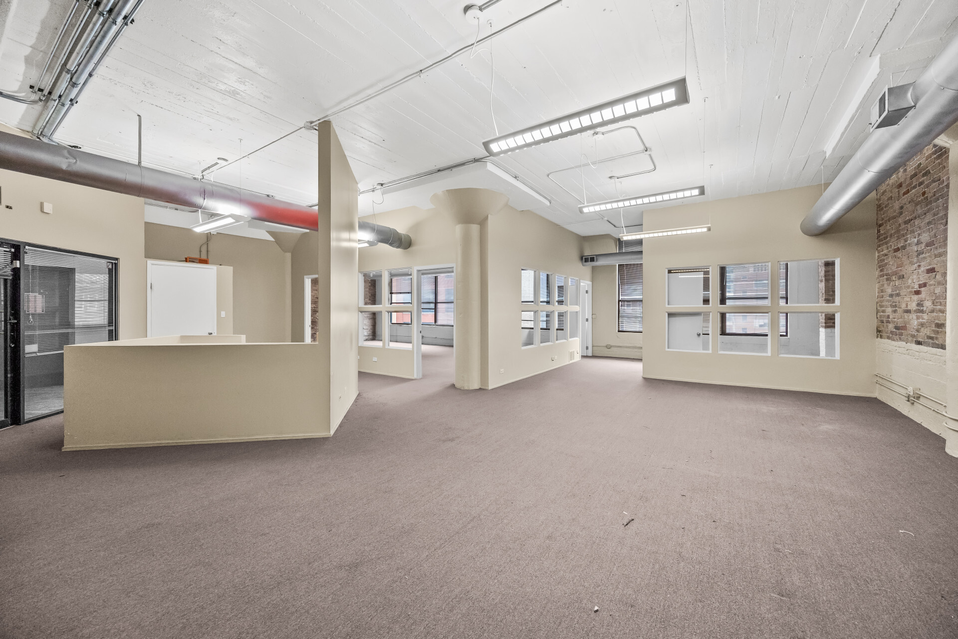 222 W Ontario St, Chicago, IL à louer Photo intérieure– Image 1 sur 7