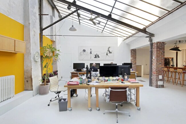 Plus de détails pour Bureau à vendre