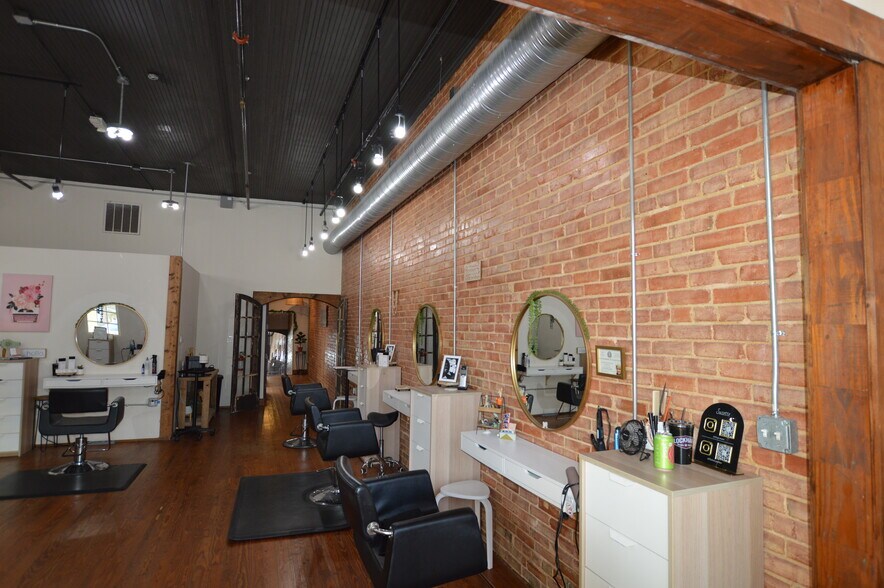 1035 E 15th St, Plano, TX à louer - Photo de l’immeuble – Image 3 sur 20