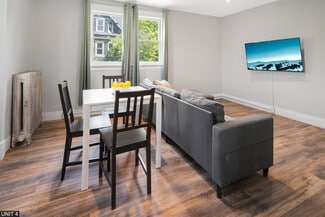 Plus de détails pour Cornell Portfolio - 54 Units - 151 Beds – Logement à vendre, Ithaca, NY