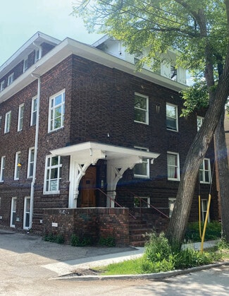 Plus de détails pour 6 Roslyn Rd, Winnipeg, MB - Bureau à louer
