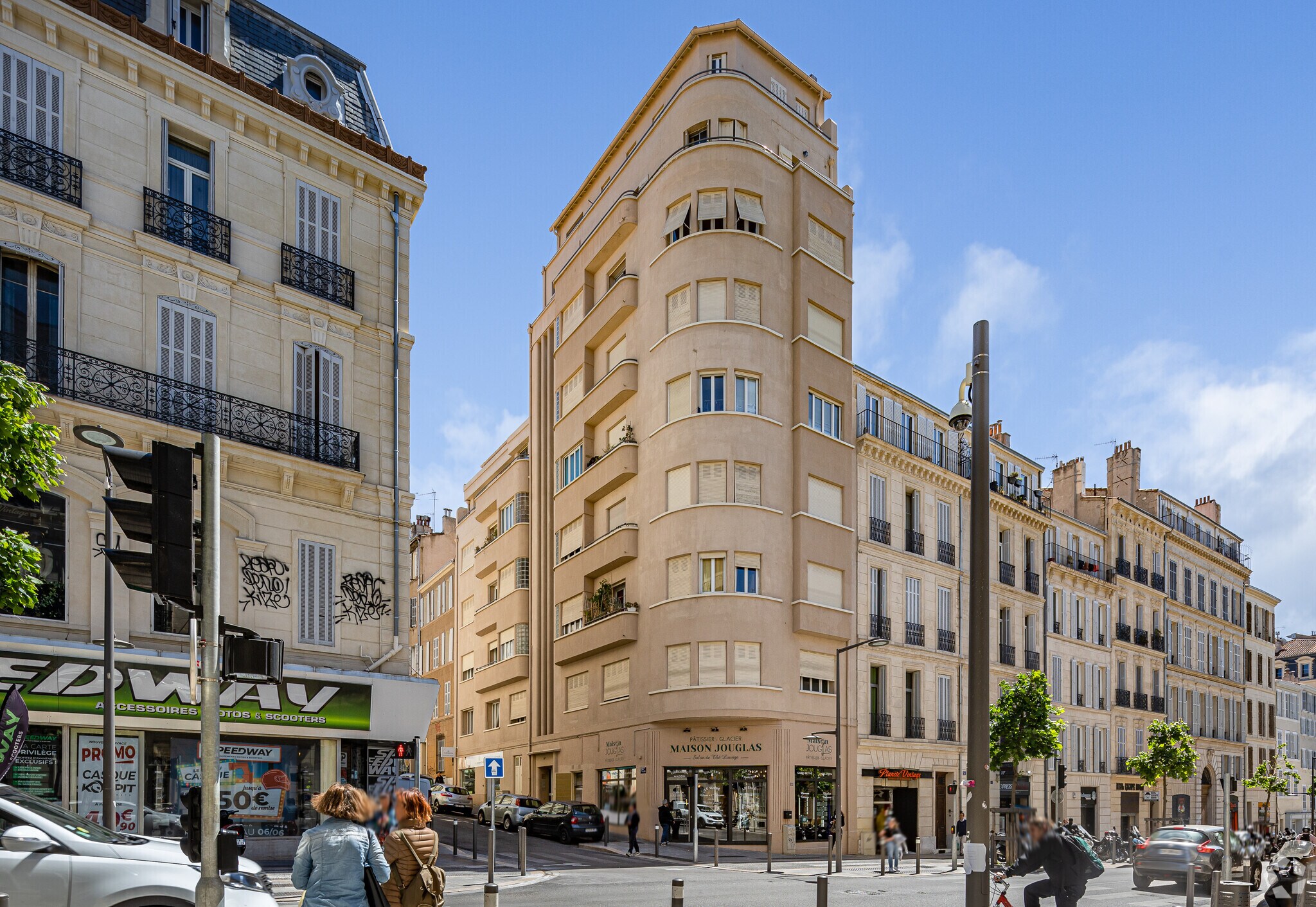 30 A Rue De Village, Marseille à louer Photo principale– Image 1 sur 6