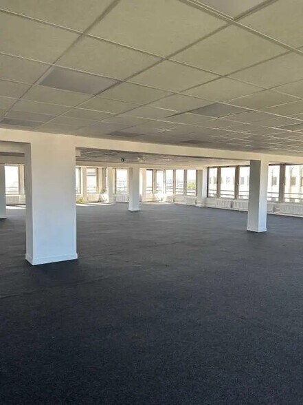 Bureau dans Rouen à louer - Photo de l’immeuble – Image 2 sur 4