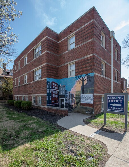4741 E Washington St, Indianapolis, IN à vendre - Photo de l’immeuble – Image 3 sur 25