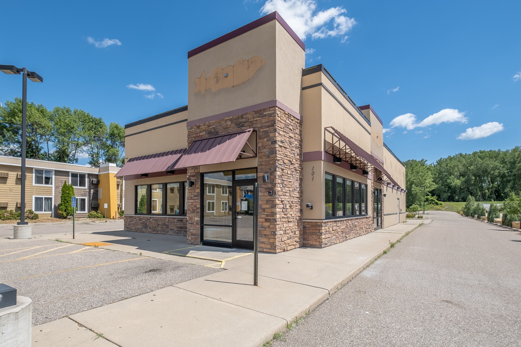 101 W Lind St, Mankato, MN à louer Photo de l’immeuble– Image 1 sur 58