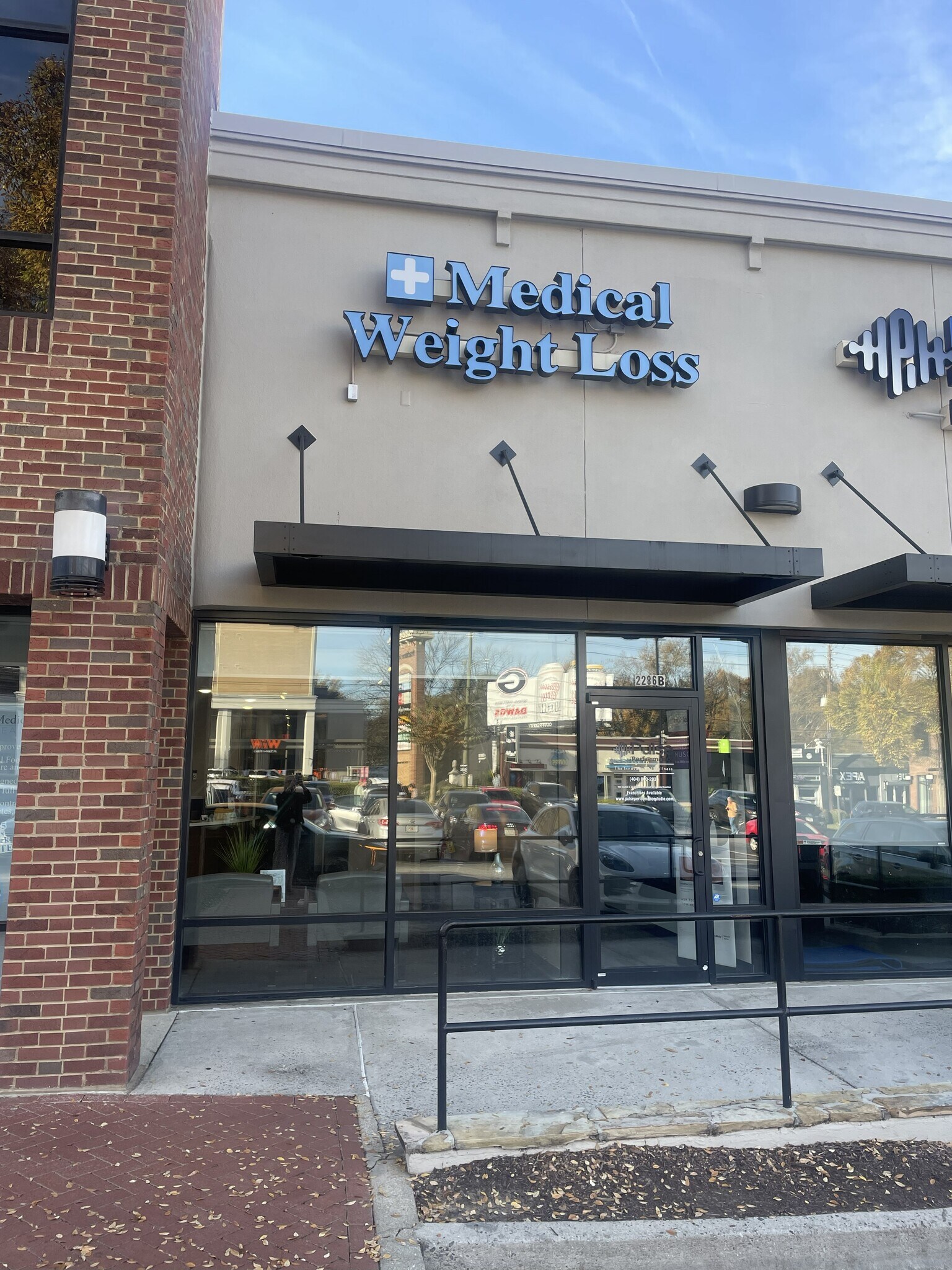 2274 NE Peachtree Rd, Atlanta, GA à louer Photo de l’immeuble– Image 1 sur 4