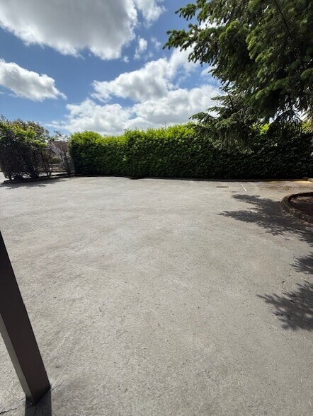 4245 SW 109th Ave, Beaverton, OR à louer - Photo de l’immeuble – Image 3 sur 25