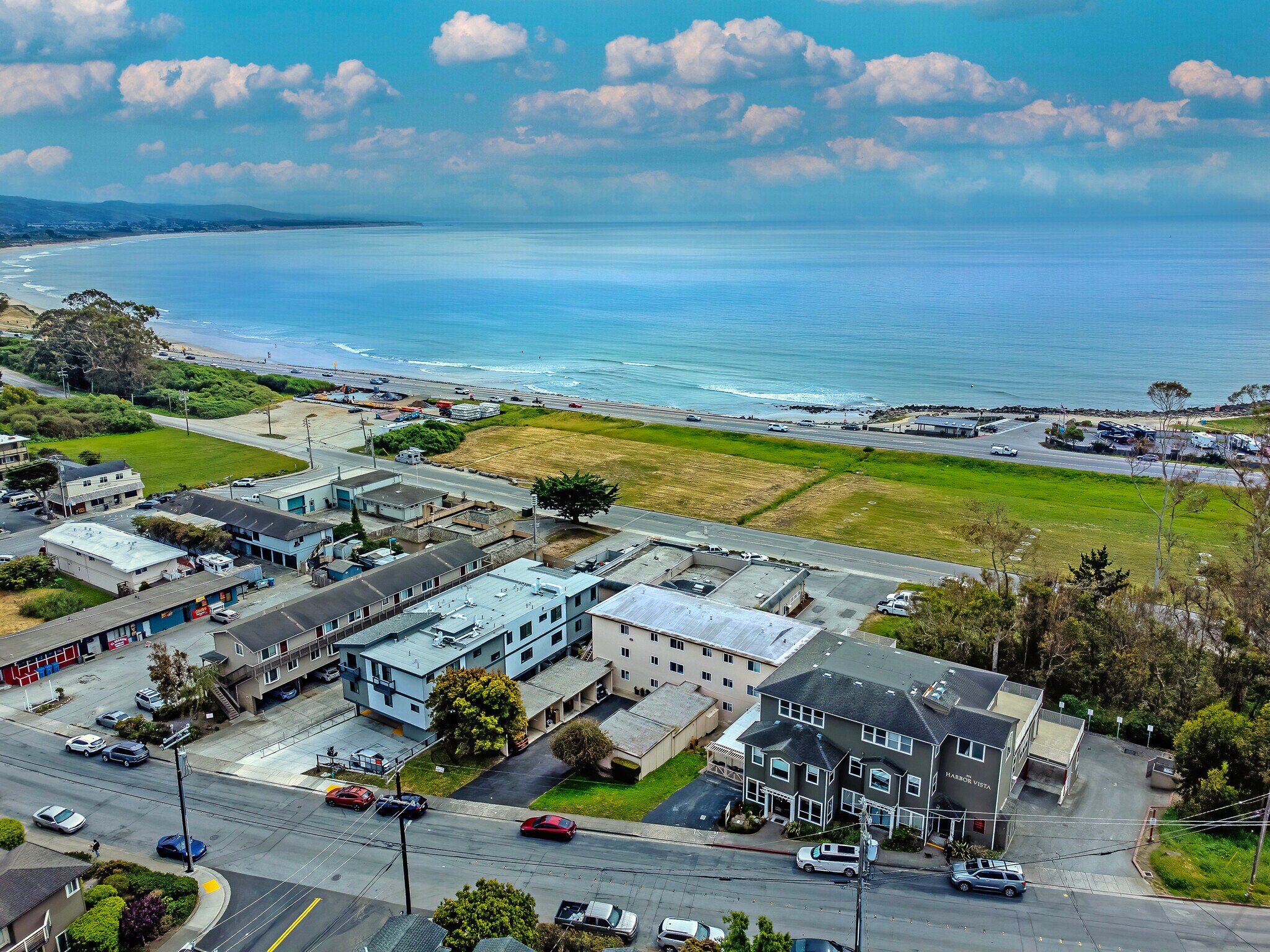 510 Avenue Alhambra, Half Moon Bay, CA à vendre Photo principale– Image 1 sur 65