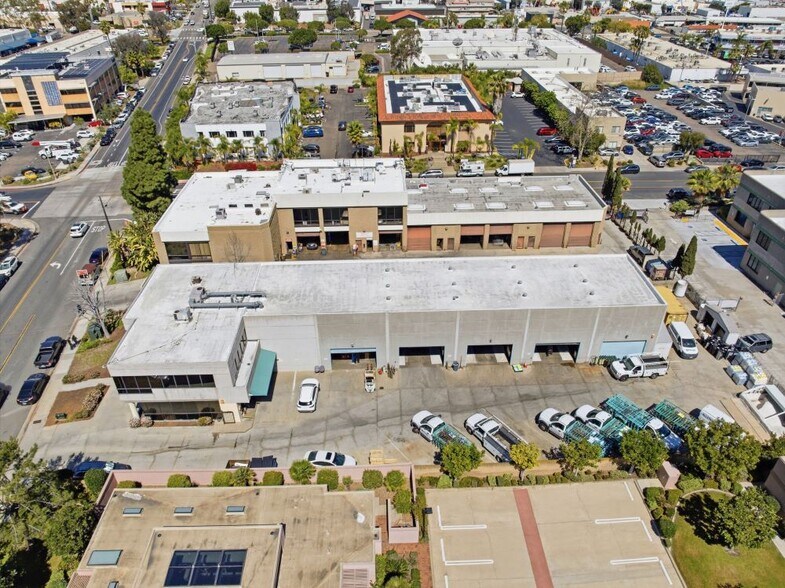 4635 Ruffner St, San Diego, CA à vendre - Photo de l’immeuble – Image 3 sur 7