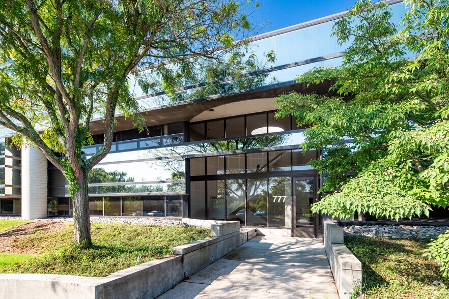 777 Alexander Rd, Princeton, NJ à louer - Photo de l’immeuble – Image 3 sur 7