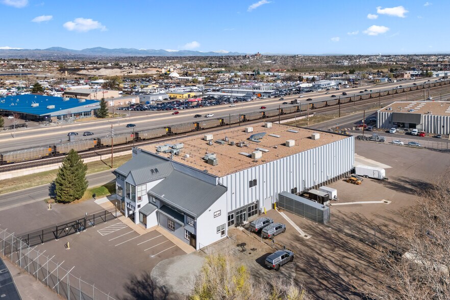 4550 S Windermere St, Englewood, CO à vendre - Photo de l’immeuble – Image 2 sur 12