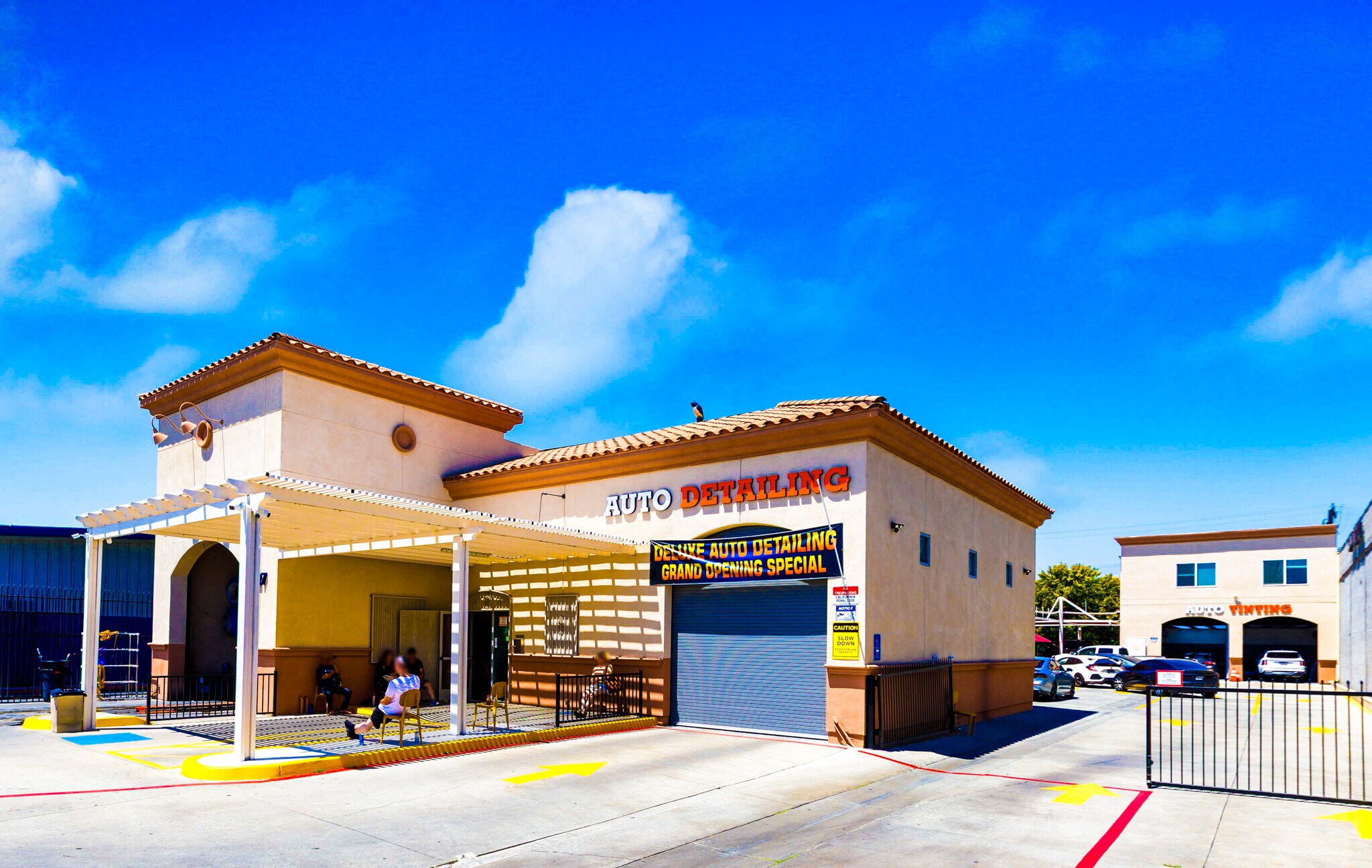1027 N Hacienda Blvd, La Puente, CA à vendre Photo de l’immeuble– Image 1 sur 22