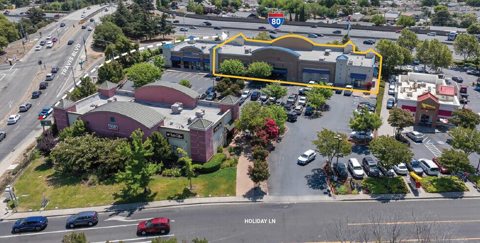 1370 Holiday Ln, Fairfield, CA à louer - Photo de l’immeuble – Image 2 sur 10