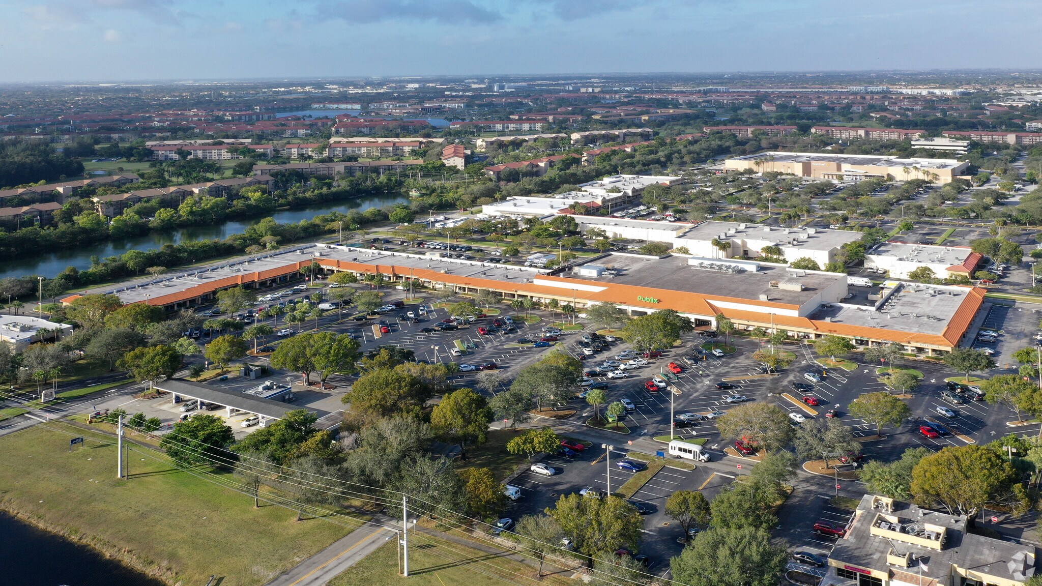 100-352 S Flamingo Rd, Pembroke Pines, FL à louer Photo de l’immeuble– Image 1 sur 23