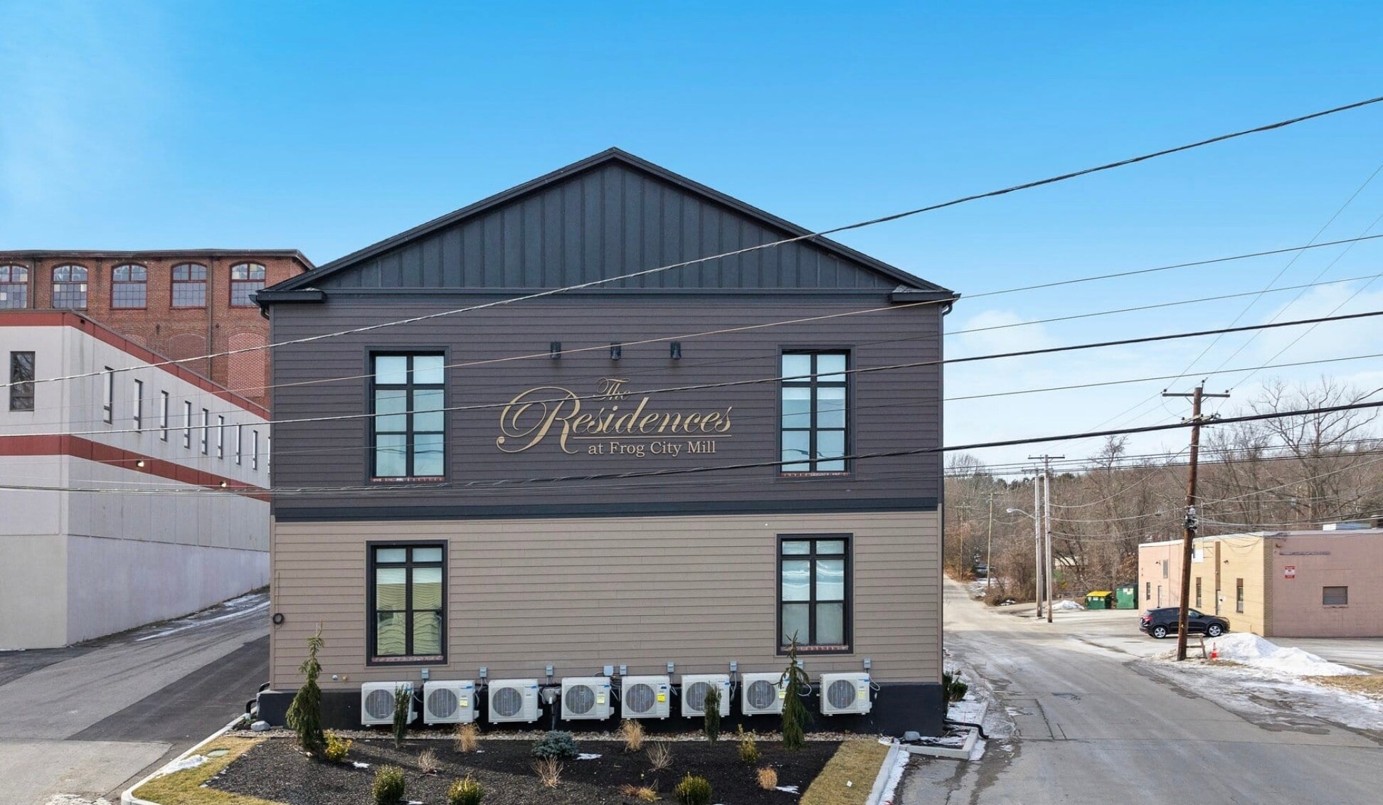 64 Mill St, Johnston, RI à vendre Photo principale– Image 1 sur 12