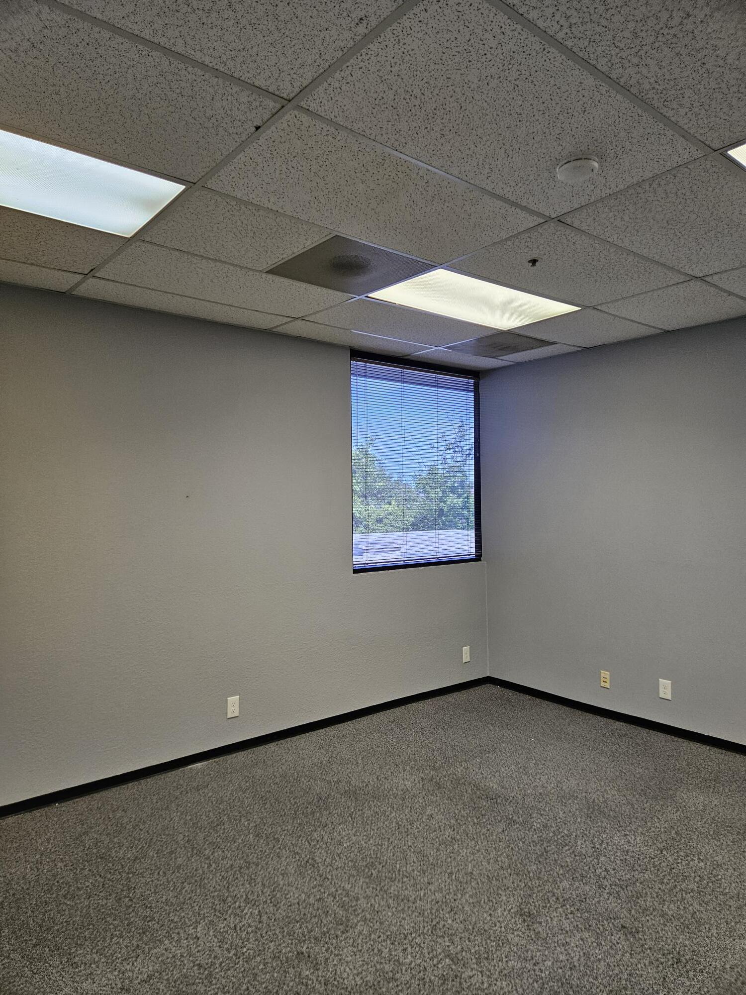 5510 Skylane Blvd, Santa Rosa, CA à louer Photo de l’immeuble– Image 1 sur 8
