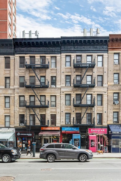 1750 Second Ave, New York, NY à vendre - Photo de l’immeuble – Image 3 sur 11