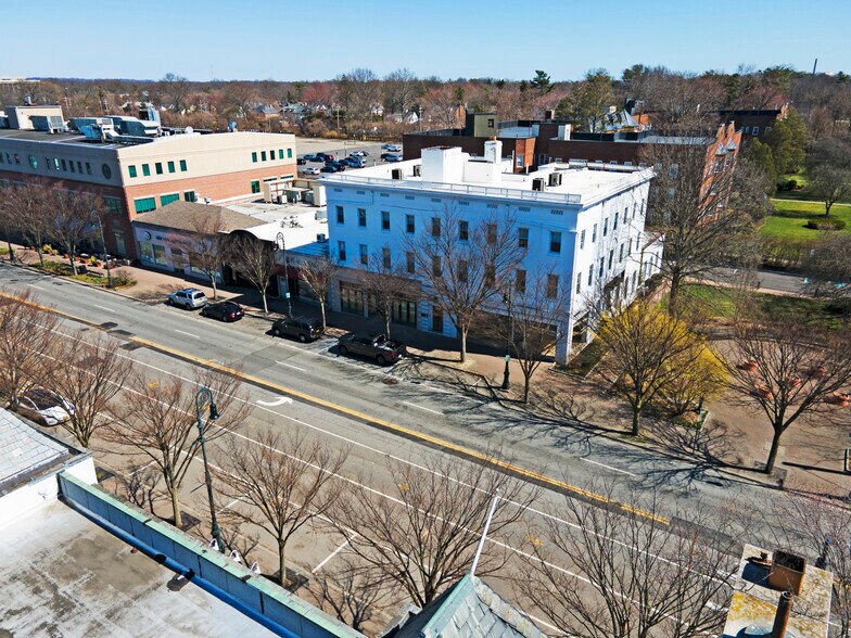 815-825 Franklin Ave, Garden City, NY à louer - Photo de l’immeuble – Image 2 sur 10