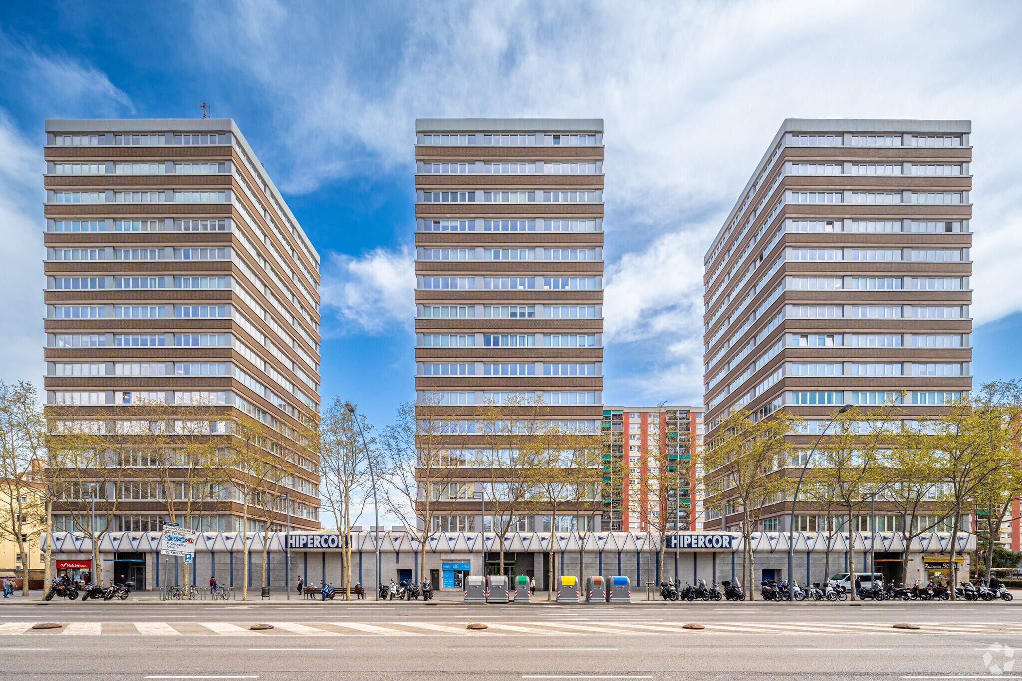 Avenida Meridiana, 350-352, Barcelone, Barcelona à louer Photo principale– Image 1 sur 6