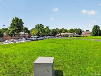 Plus de détails pour Cave Springs Estate, Saint Peters, MO - Terrain à vendre