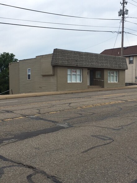 532 Main St, Wintersville, OH à louer - Photo de l’immeuble – Image 2 sur 28