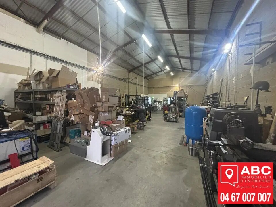 Local d’activités dans Saint-Estève à louer Photo de l’immeuble– Image 1 sur 5