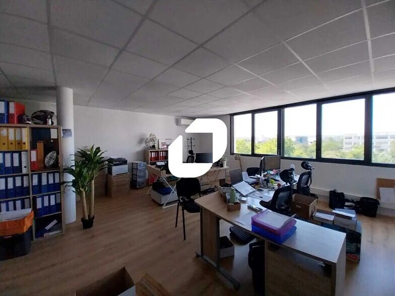 Bureau dans Montpellier à louer - Photo de l’immeuble – Image 3 sur 7