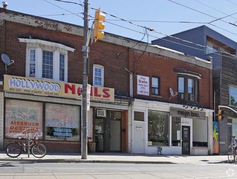 2210 Dundas St W, Toronto, ON à louer - Photo principale – Image 1 sur 3