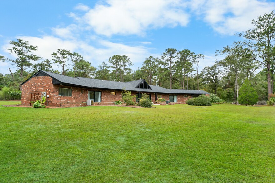 100 Morgan Dr, Jesup, GA à vendre - Photo de l’immeuble – Image 3 sur 44