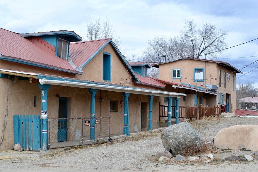 62-64 St Francis Plaza, Ranchos De Taos, NM à vendre - Photo de l’immeuble – Image 2 sur 20