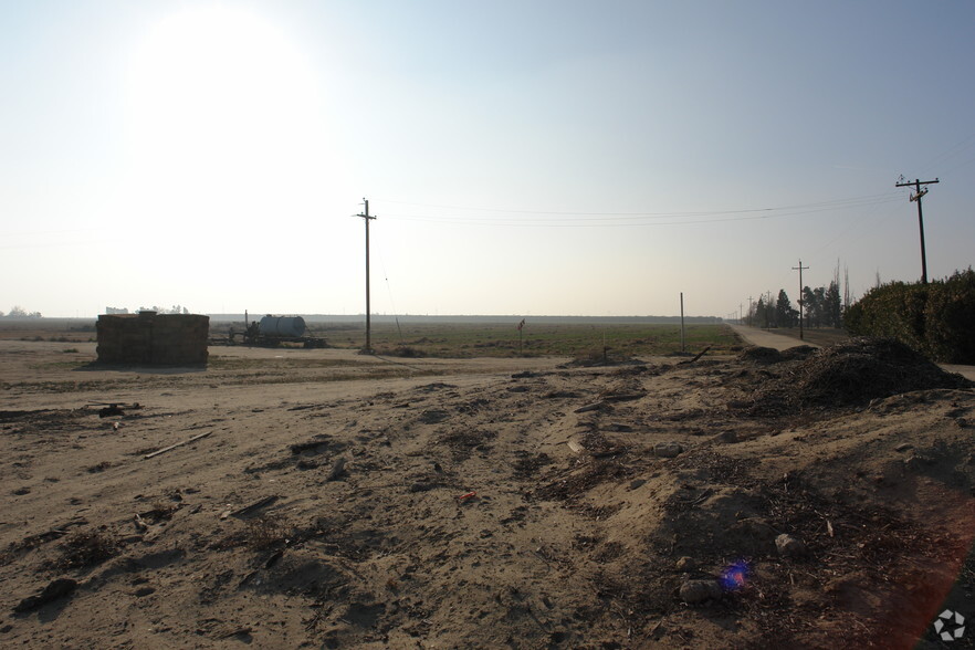 345 Driver Rd, Bakersfield, CA à louer - Photo de l’immeuble – Image 3 sur 4