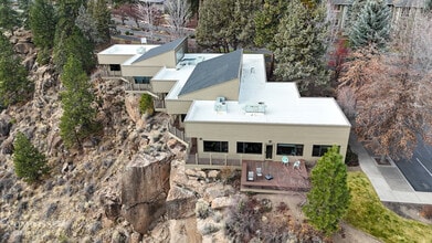 960-1005 SW Disk Dr, Bend, OR à louer Photo intérieure– Image 2 sur 17