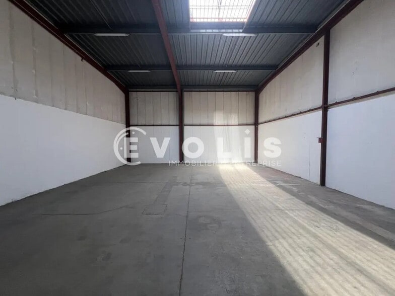 477 Rue Marcel Paul, Champigny-sur-Marne à louer - Photo de l’immeuble – Image 3 sur 14