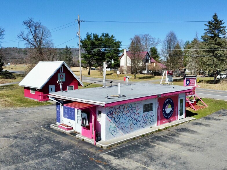 65 State Route 96 Rt, Owego, NY à vendre - Photo de l’immeuble – Image 1 sur 40