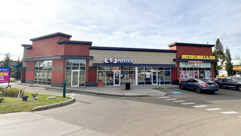5504-5512 Calgary Trl NW, Edmonton, AB à louer - Photo de l’immeuble – Image 1 sur 4